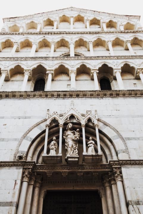 Kircheneingang Pisa
