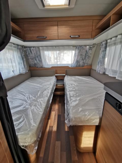 thealkamalsontheroad - wohnwagen (4) wohnwagen frisch gekauft<br />
thealkamalsontheroad