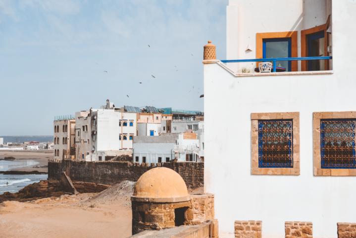 weiße Stadt am Meer Essaouira Marokko thealkamalsontheroad