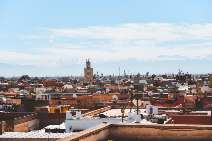 Blick über die Dächer von Marrakesch Marokko thealkamalsontheroad