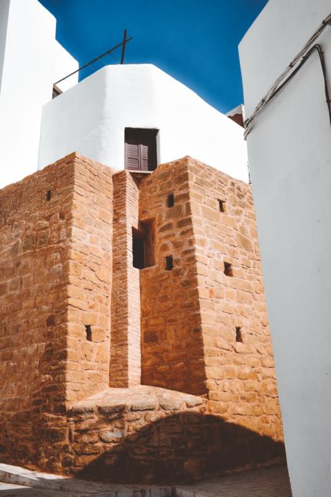 schmale Gasse Rabat Marokko thealkamalsontheroad