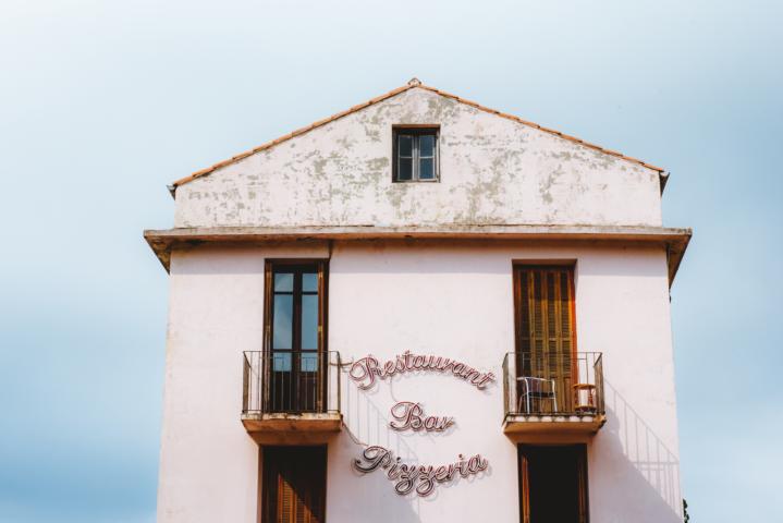 Restaurant auf Korsika thealkamalsontheroad