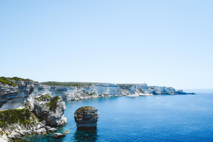 Klippen von Bonifacio Korsika thealkamalsontheroad