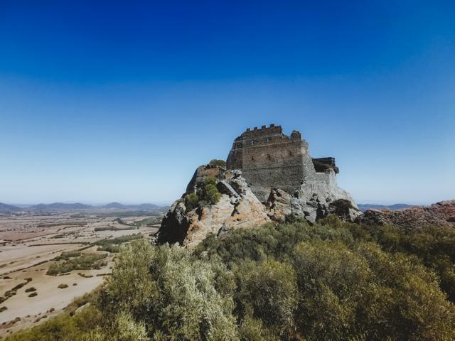 Ruine zum Besichtigen Castello di Aquafreddo Sardinien thealkamalsontheroad
