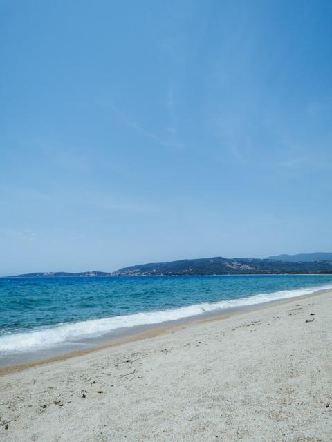 langer schöner Sandstrand am Plage de Tenutella Korsika thealkamalsontheroad