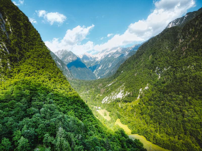 hohe Berge in Slowenien thealkamalsontheroad