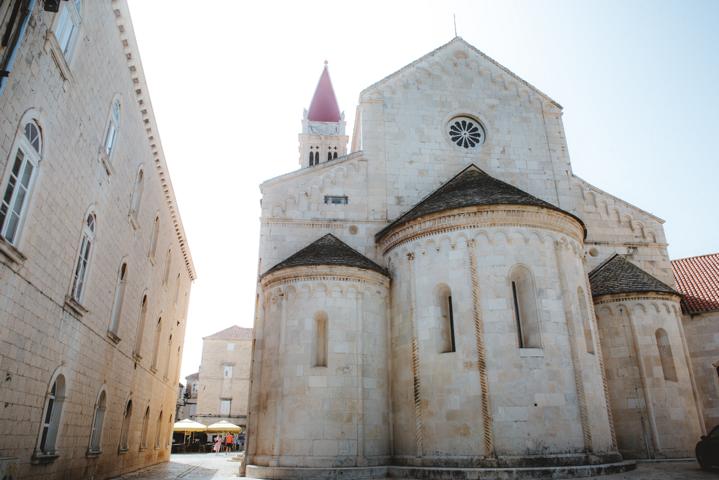 Kirche in Trogir Kroatien thealkamalsontheroad