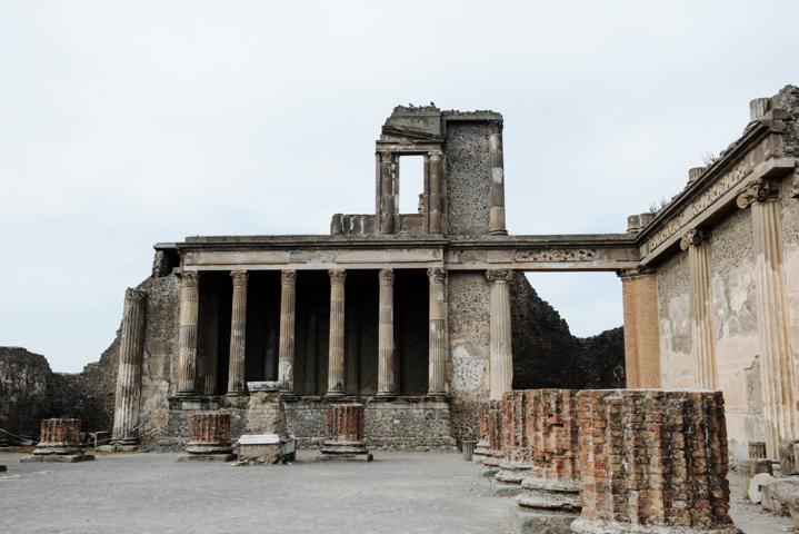 Pompeji mit Ruinen Italien thealkamalsontheroad