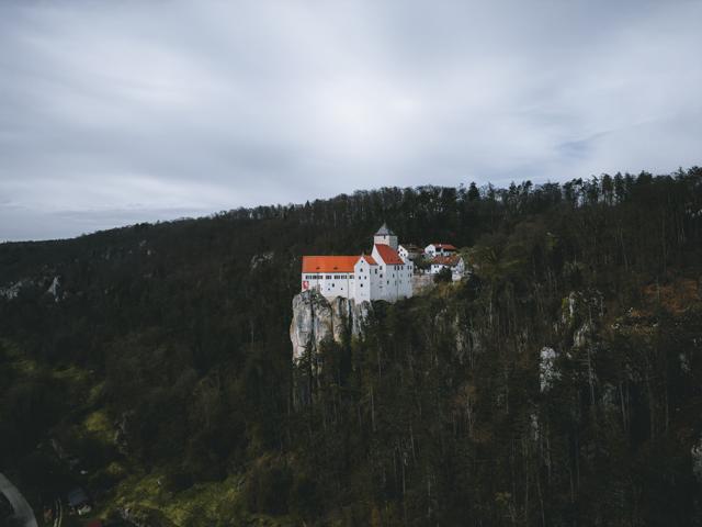 Wandern im Altmühltal: Riedenburg & Burg Prunn